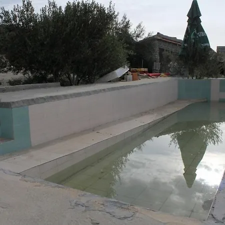 Сasa de vacaciones Seaside Secluded House With A Swimming Pool Cove Vitane, Pasman - 8481 *